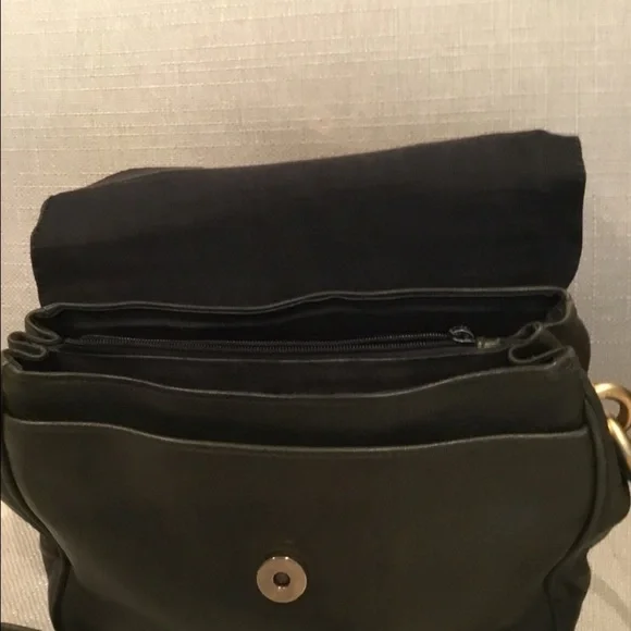 Croc Embossed Dark Olive Leather Bag - Picture 4 of 7